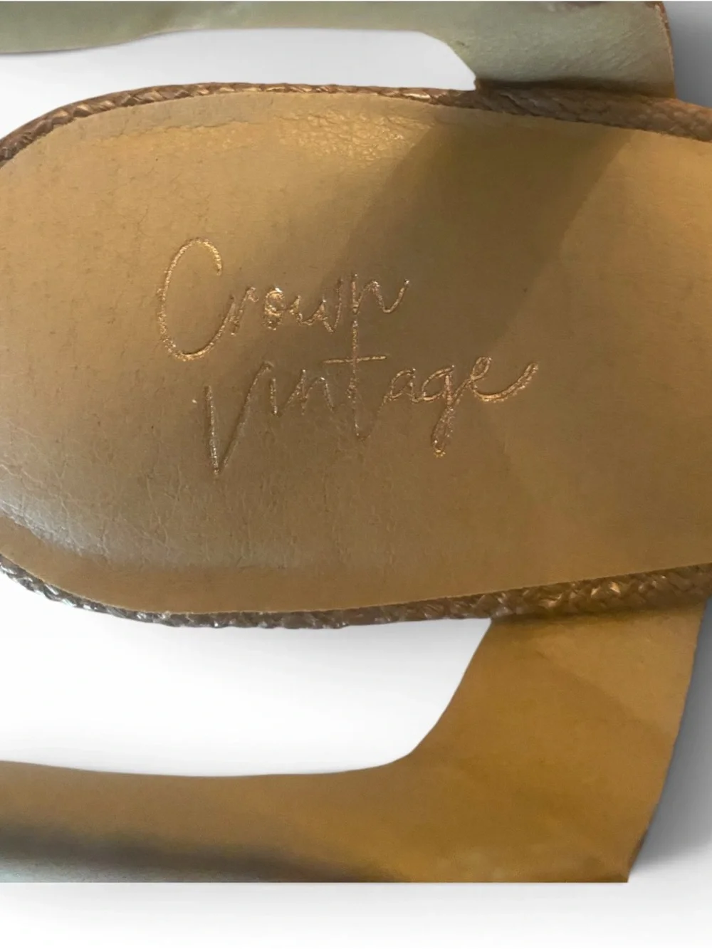 Crown Vintage step up